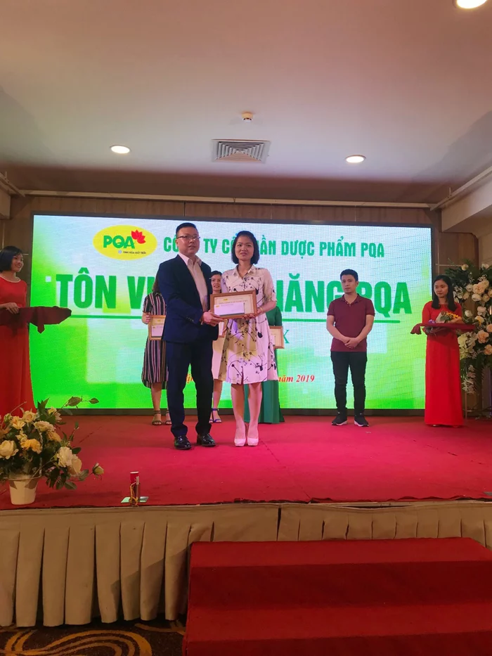 Dược sĩ Ngọc Diệp nhận giải thưởng Tư vấn PQA xuất sắc